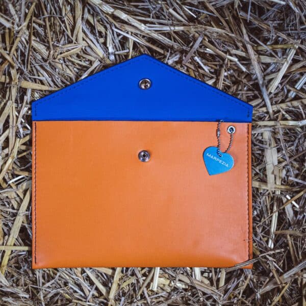 pochette-en-cuir-passeport-porte-documents-orange-bleu